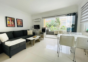 Квартира в 100 метрах от моря планировкой 1+1 в элитном районе Оба