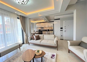 Просторный пентхаус 4+1 в центре Алании с видом на крепость