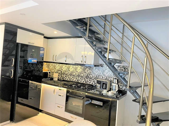 Пентхаус 4+1 в центре Алании в шаговой доступности в морю