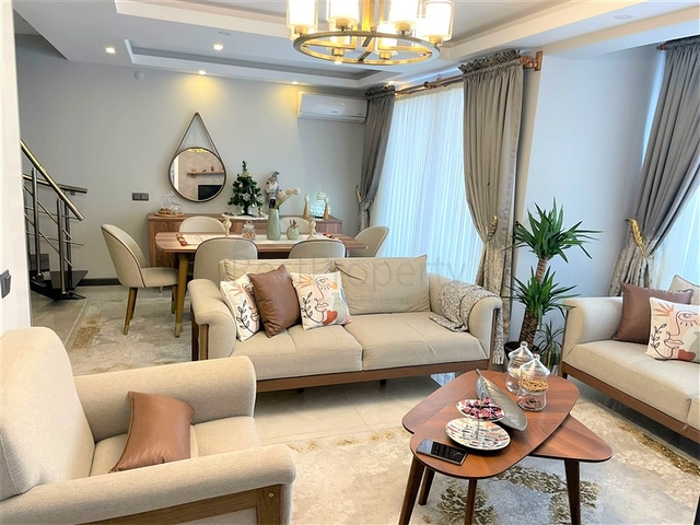 Пентхаус 4+1 в центре Алании в шаговой доступности в морю