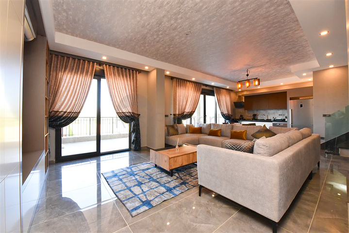 Дуплекс для большой семьи в районе Оба