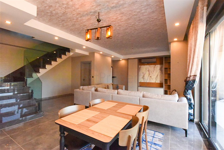 Дуплекс для большой семьи в районе Оба