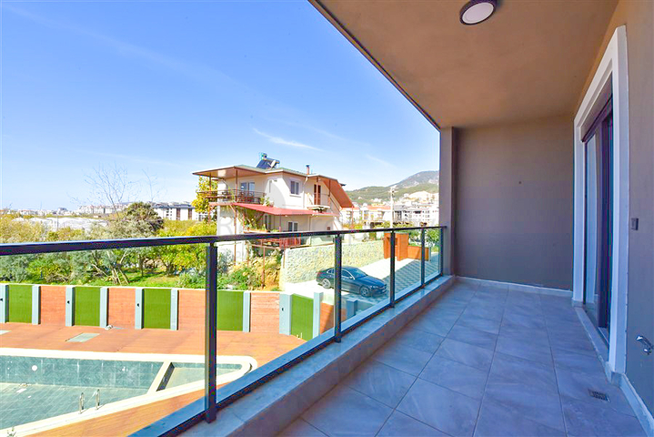 Дуплекс для большой семьи в районе Оба