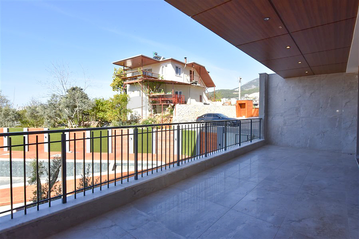 Дуплекс для большой семьи в районе Оба