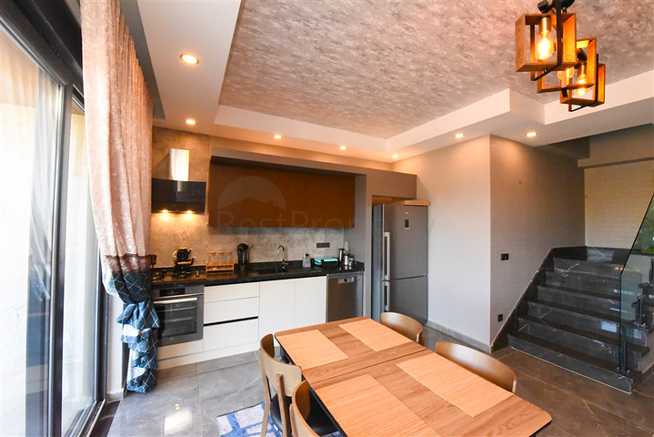 Дуплекс для большой семьи в районе Оба