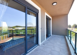 Дуплекс для большой семьи в районе Оба