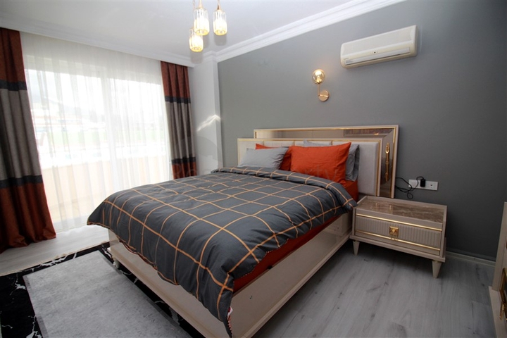 Просторный пентхаус 3+1 в районе Махмутлар