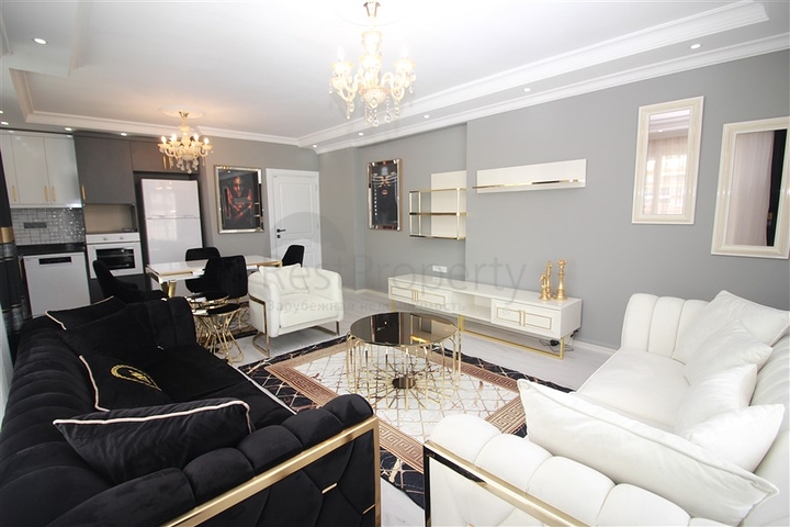 Просторный пентхаус 3+1 в районе Махмутлар