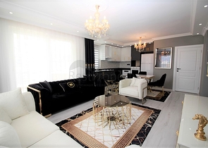 Просторный пентхаус 3+1 в районе Махмутлар