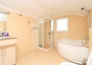 Пентхаус 3+1 с потрясающим видом на море в живописном районе Бекташ