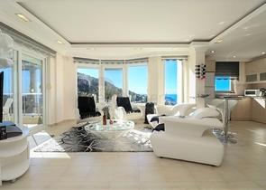 Пентхаус 3+1 с потрясающим видом на море в живописном районе Бекташ