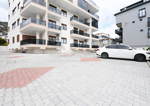 Просторный пентхаус с видом на море в центре Алании