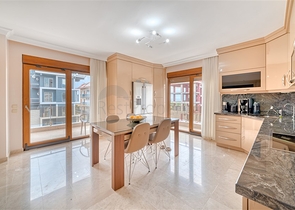 Шикарные апартаменты c отдельной кухней от собственника планировкой 3+1 в районе Кестель