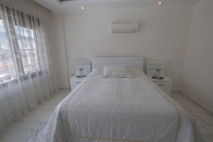 Пентхаус 3+1 с видом на море в районе Джикджилли