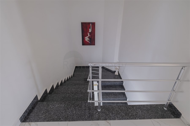 Пентхаус 3+1 с видом на море в районе Джикджилли