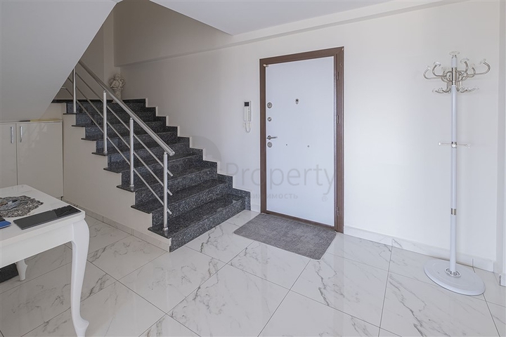 Пентхаус 3+1 с видом на море в районе Джикджилли