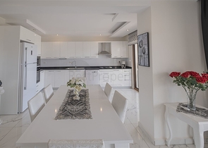 Пентхаус 3+1 с видом на море в районе Джикджилли