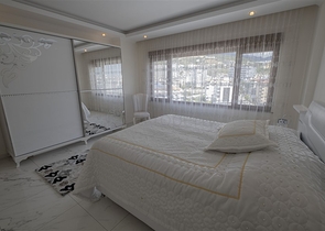 Пентхаус 3+1 с видом на море в районе Джикджилли