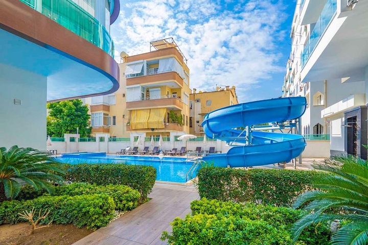 Квартира планировкой 1+1 на Клеопатре