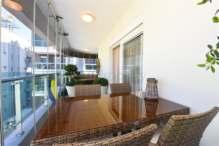 Квартира планировкой 1+1 на Клеопатре