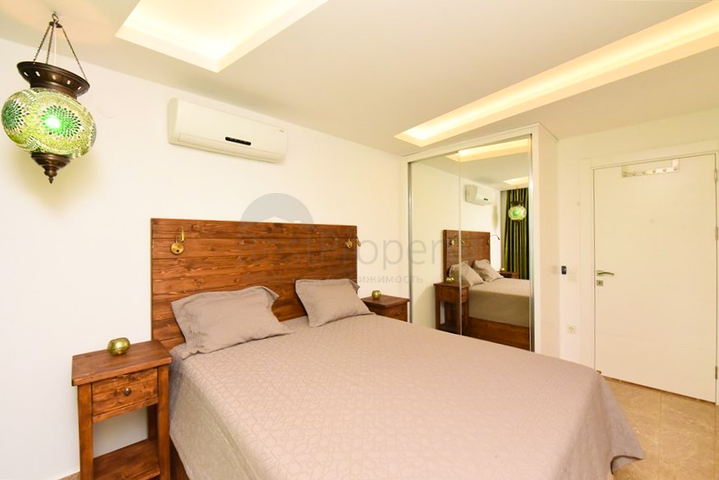 Квартира планировкой 1+1 на Клеопатре