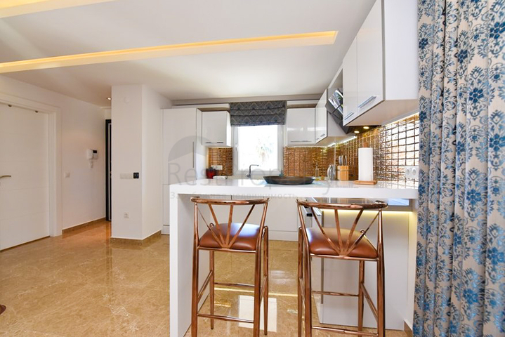 Квартира планировкой 1+1 на Клеопатре