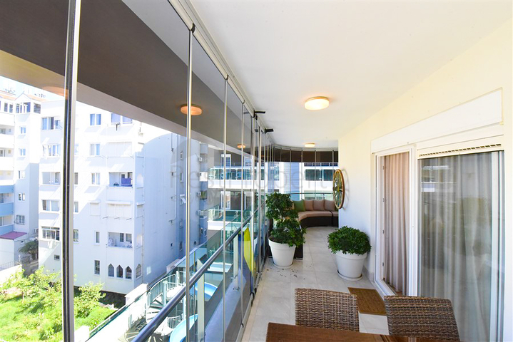 Квартира планировкой 1+1 на Клеопатре