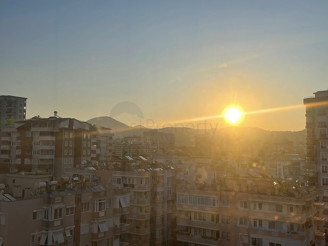 Пентхаус 4+1 в комплексе с минимальной инфраструктурой в районе Махмутлар