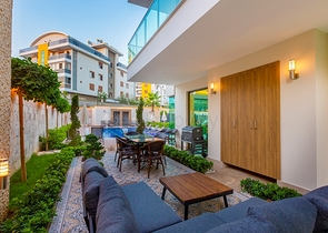 Пентхаус 4+1 в районе Оба