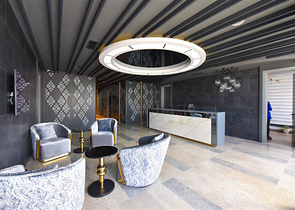 Меблированные апартаменты в 20 м от моря планировкой 1+1 в районе Оба