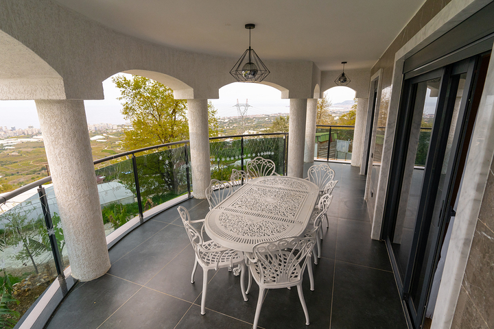 Вилла 4+1 в районе Махмутлар 