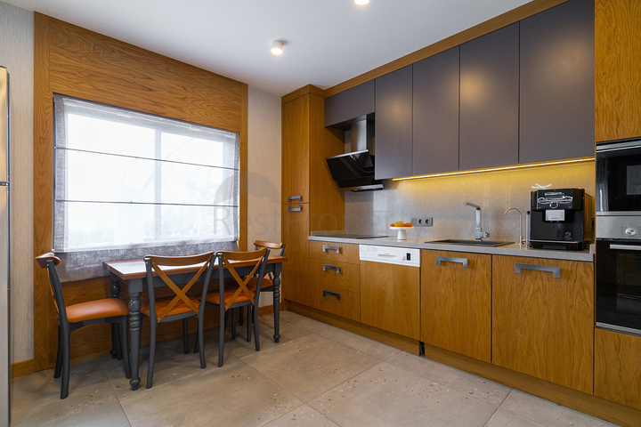 Вилла 4+1 в районе Махмутлар 