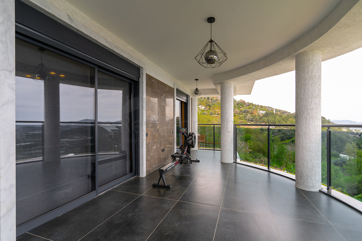 Вилла 4+1 в районе Махмутлар 