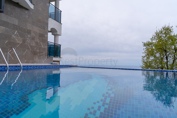 Вилла 4+1 в районе Махмутлар 