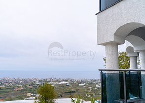 Вилла 4+1 в районе Махмутлар 