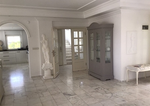 Вилла 3+1 с видом на море в районе Инжекум