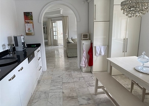 Вилла 3+1 с видом на море в районе Инжекум