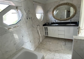 Вилла 3+1 с видом на море в районе Инжекум