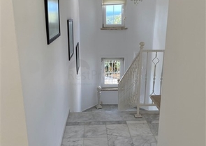 Вилла 3+1 с видом на море в районе Инжекум