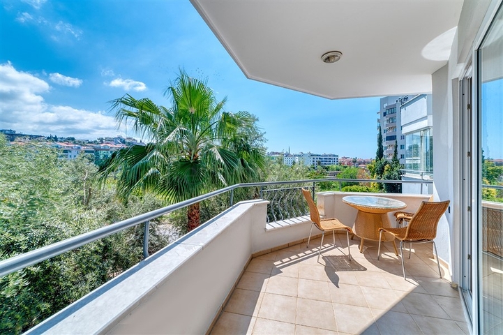 Квартира в 500 м до моря от собственника планировкой 1+1 в районе Тосмур  