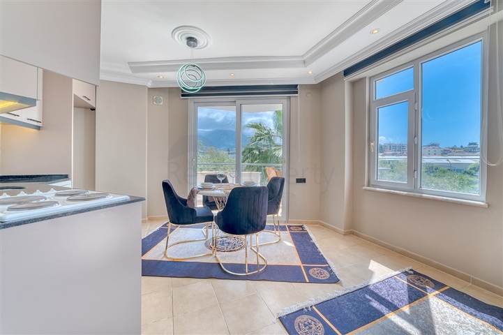 Квартира в 500 м до моря от собственника планировкой 1+1 в районе Тосмур  