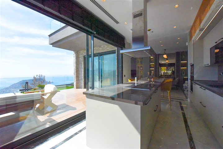 Вилла 4+1 с панорамным видом на море 