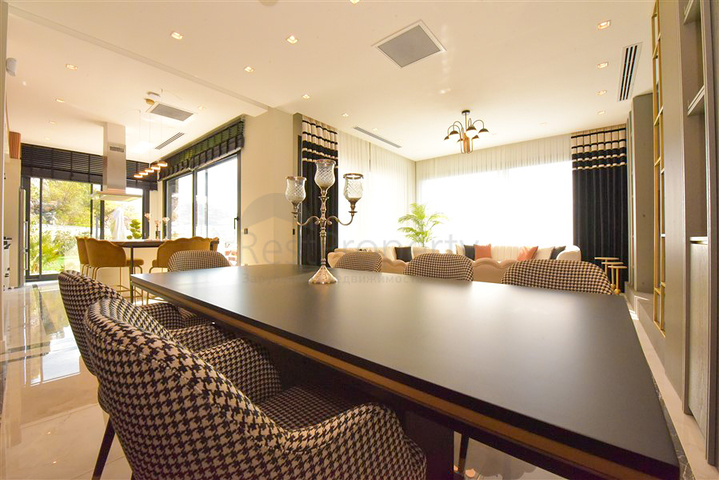 Вилла 4+1 с панорамным видом на море 