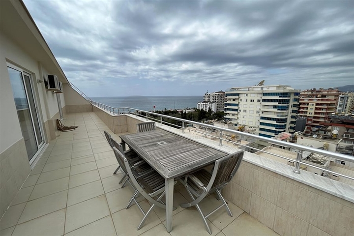 Пентхаус 3+1 в 150 м от моря в районе Махмутлар