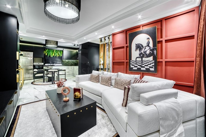 Пентхаус 3+1 с видом на море в центре Алании