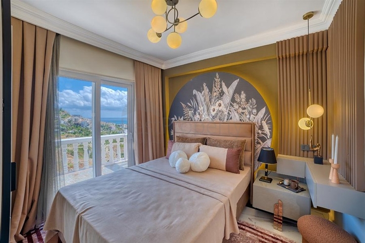 Пентхаус 3+1 с видом на море в центре Алании