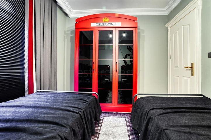 Пентхаус 3+1 с видом на море в центре Алании