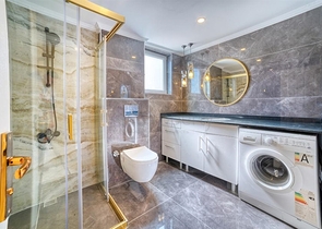 Пентхаус 3+1 с видом на море в центре Алании