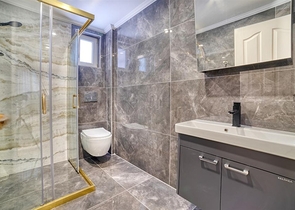 Пентхаус 3+1 с видом на море в центре Алании