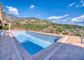 Пентхаус 3+1 с видом на море в центре Алании